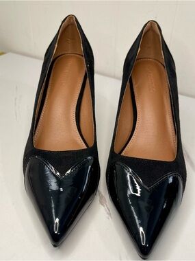 Elegant Black Pointed-Toe Suede & Patent Mid-Heel Pumps Size 8.5M